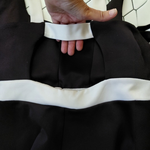 Chic Black and White Backless Dress - Picture 5 of 9